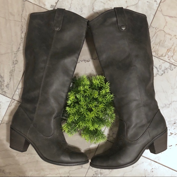 Mossimo Supply Co. Shoes - Gray Western Style Boots